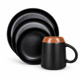 Dinnerware set